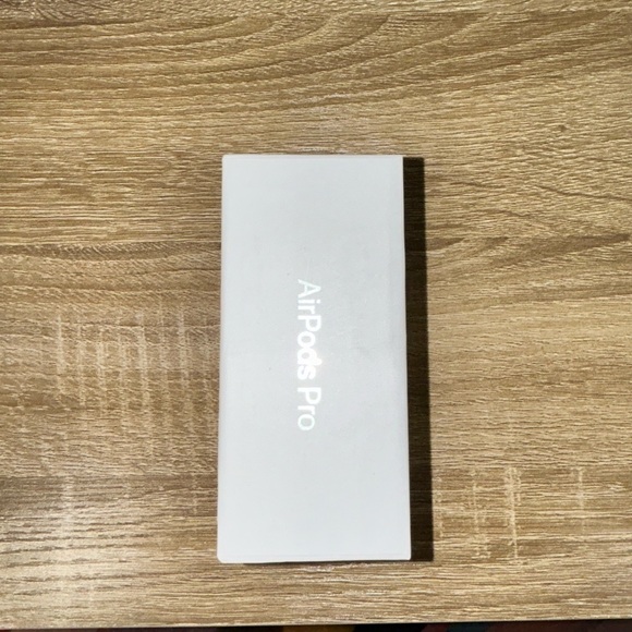Apple AirPods Pro 2nd Gen Wireless with Charging Case
(STILL SEALED IN BOX) - Picture 2 of 4